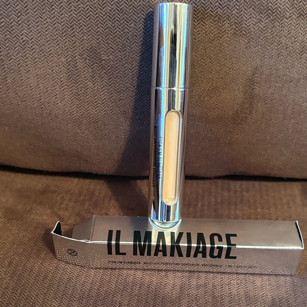 Il Makiage f*ck I’m flawless multi use perfecting concealer